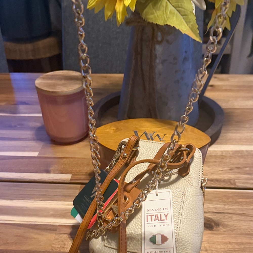 Valentina Cream and Tan Crossbody Bag - Picture 5 of 10